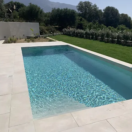 Retreat アパート *